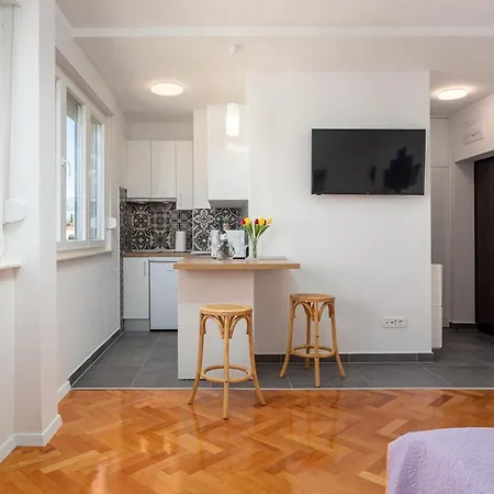 Botan Apartment
