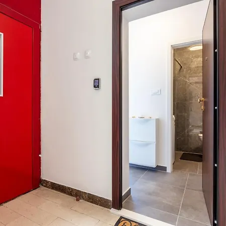 Botan Apartment *