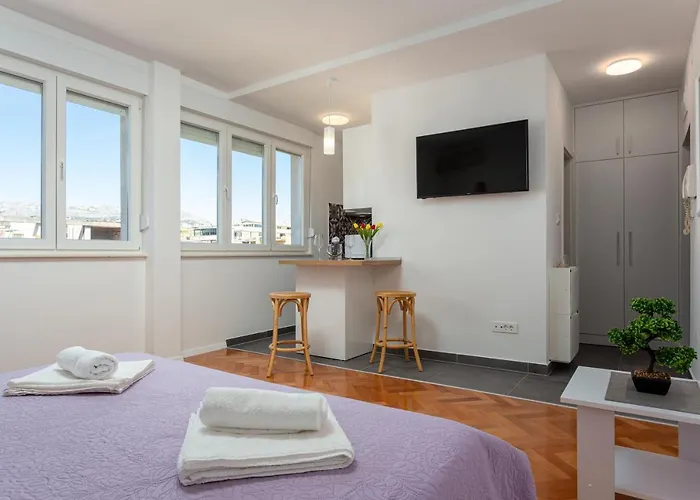 Botan Apartment *